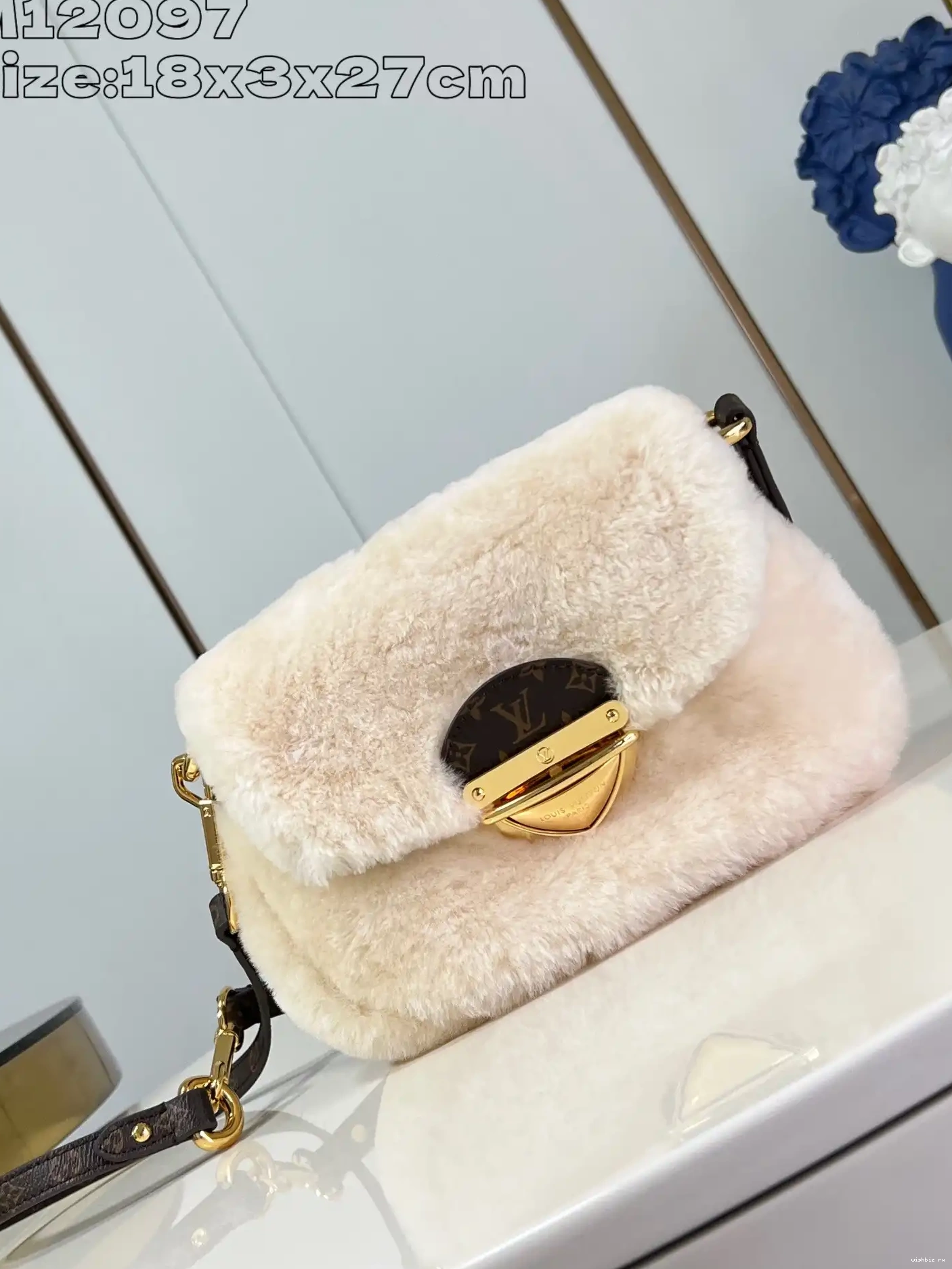 WIS Vuitton Ski Louis Sunset 0517